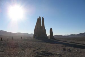 hand-of-the-desert-5